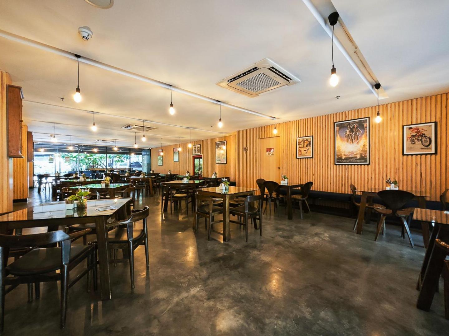 Galleria 12 Sukhumvit Bangkok By Compass Hospitality Экстерьер фото