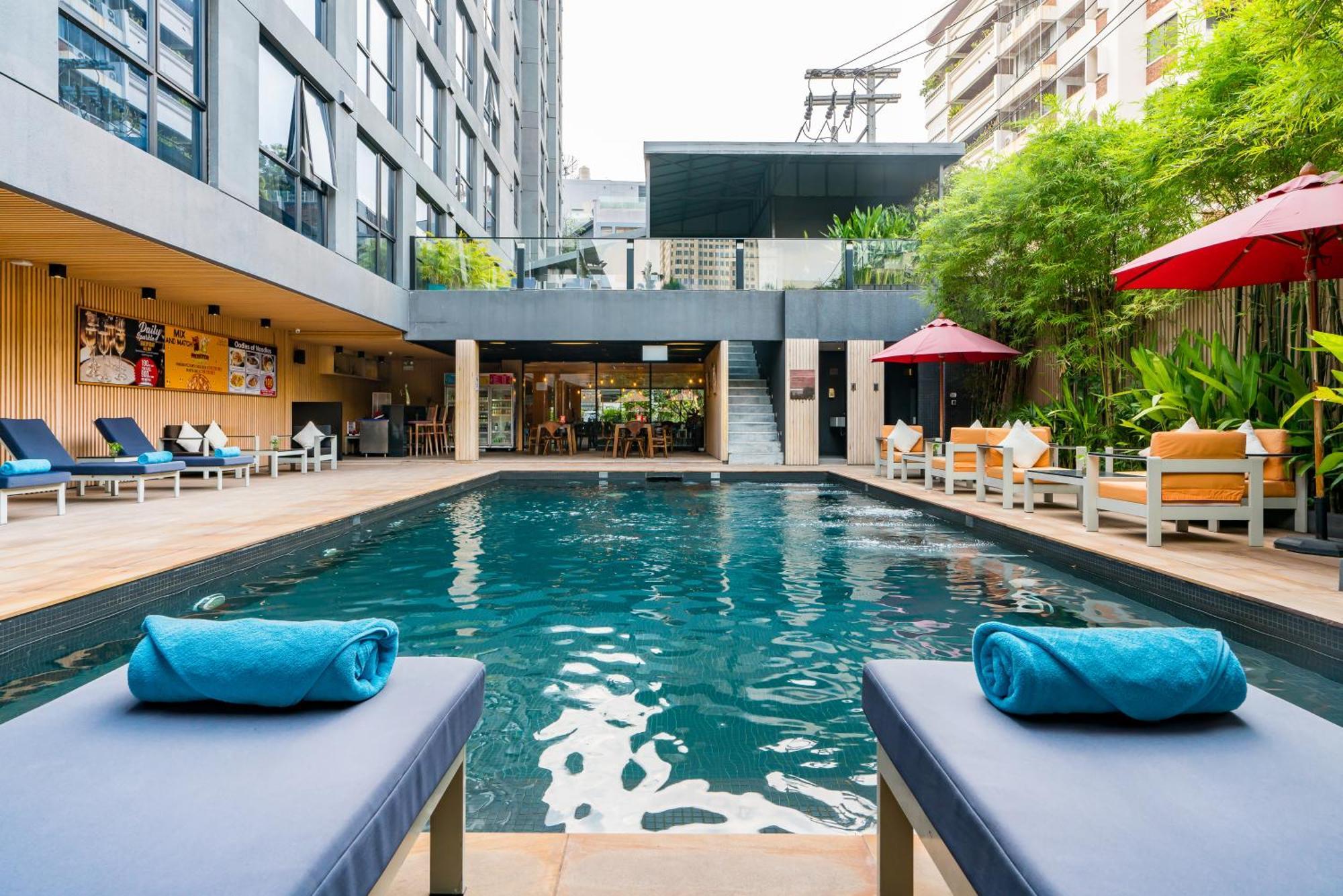 Galleria 12 Sukhumvit Bangkok By Compass Hospitality Экстерьер фото