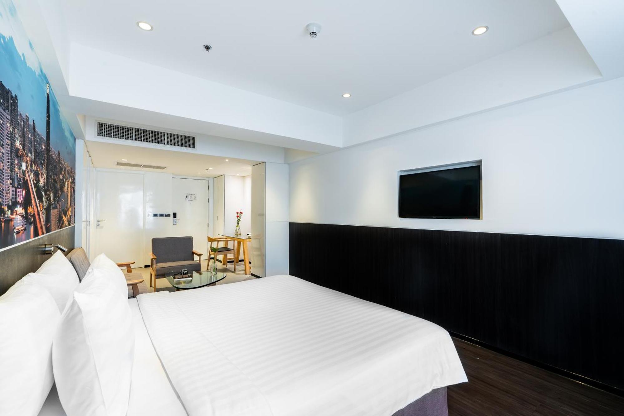 Galleria 12 Sukhumvit Bangkok By Compass Hospitality Экстерьер фото