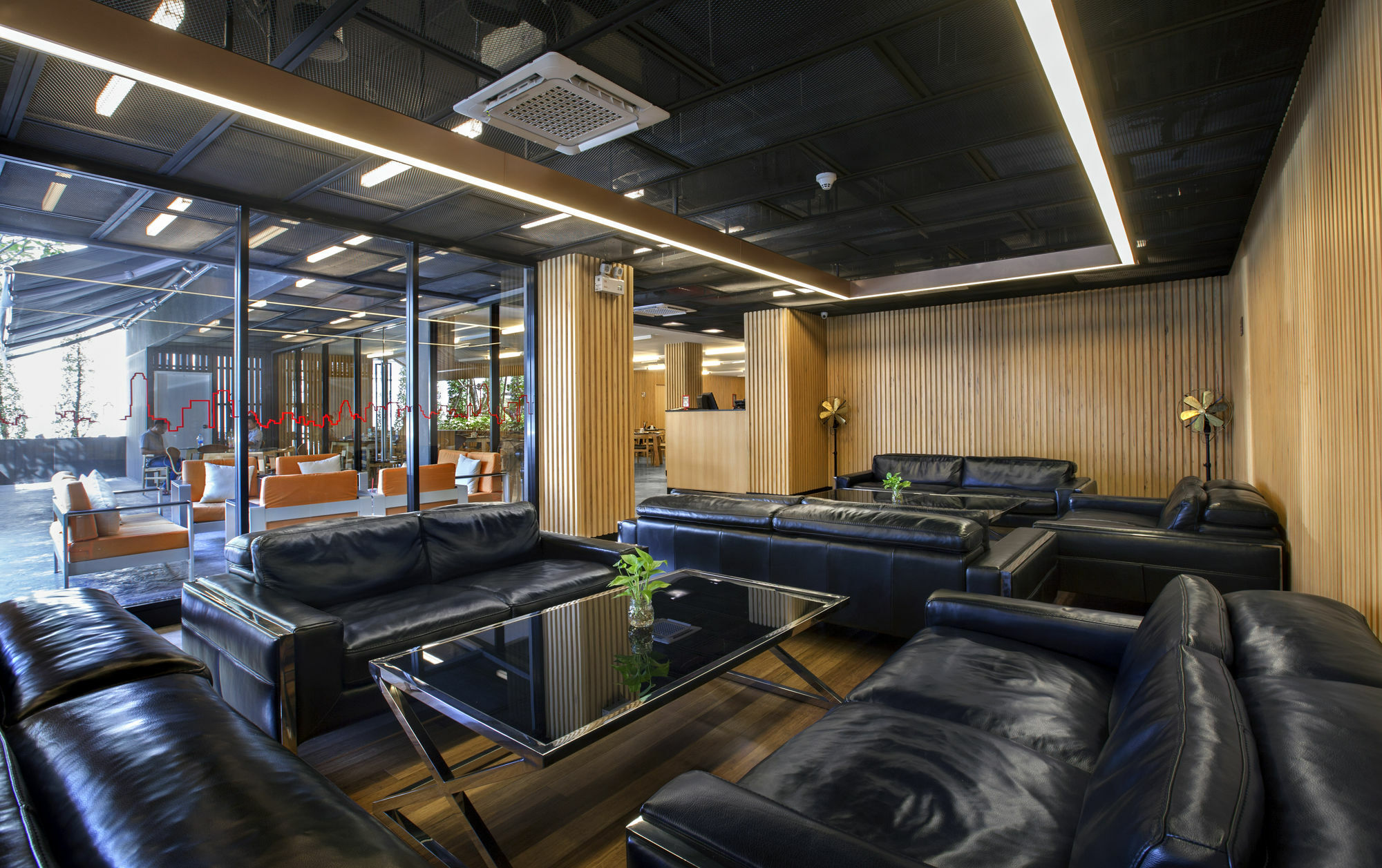 Galleria 12 Sukhumvit Bangkok By Compass Hospitality Экстерьер фото