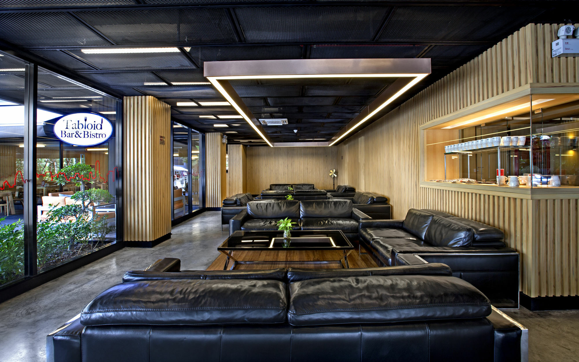 Galleria 12 Sukhumvit Bangkok By Compass Hospitality Экстерьер фото